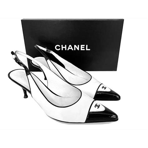 zapatos bicolor tipo chanel|chandal mujer chanel.